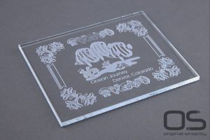 Лазерная гравировка на пластике