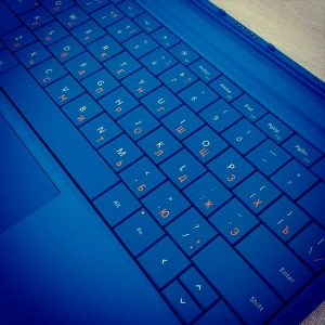Гравировка клавиатуры Microsoft Surface