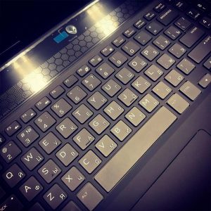 Гравировка клавиатуры ноутбука Alienware